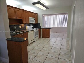 1000 NE 13th Ave in Homestead, FL - Building Photo - Building Photo