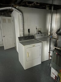 1303 E 35th St photo'