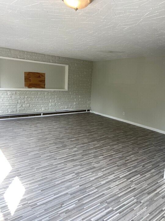 54 Brookdale Ave, Unit 1 in Newark, NJ - Building Photo