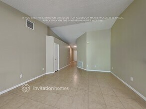 4709 Rockingchair Dr in Valrico, FL - Foto de edificio - Building Photo