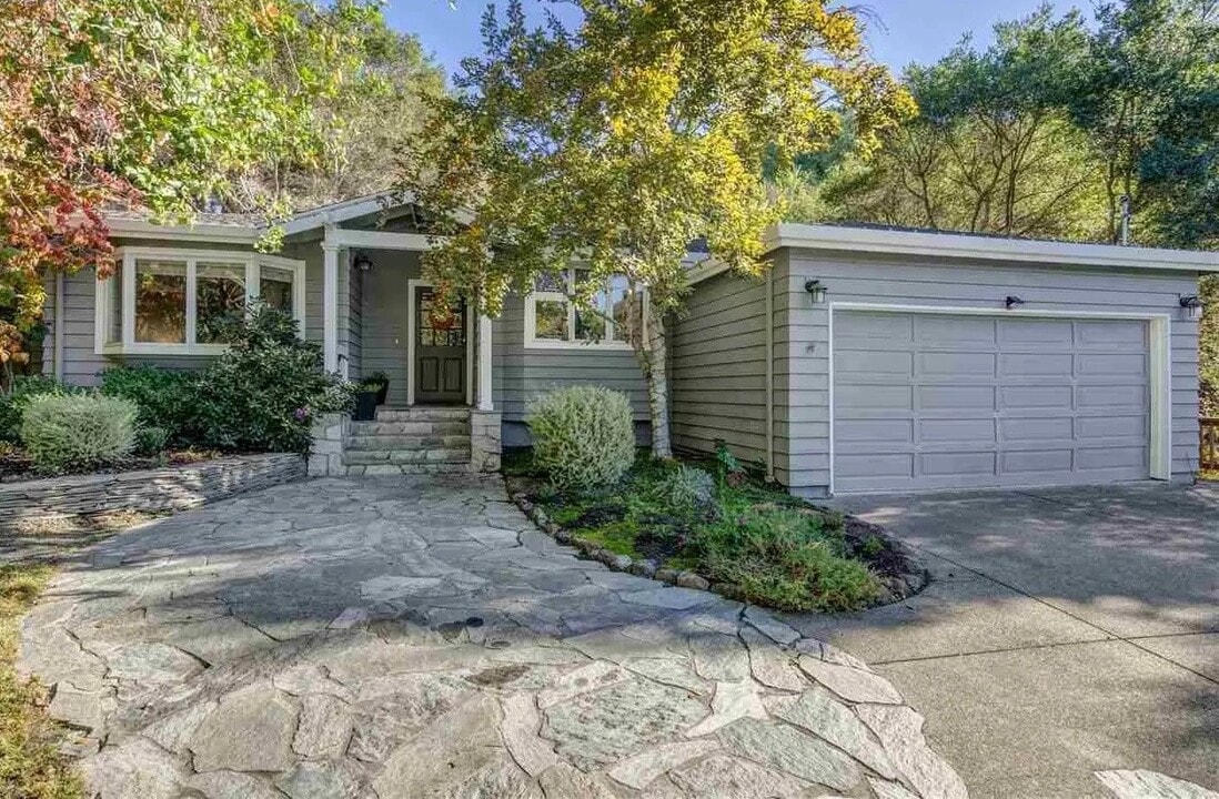 3 Easton Ct in Orinda, CA - Building Photo