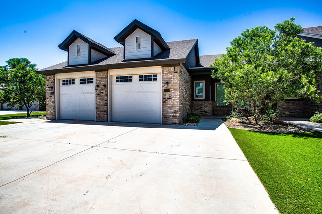 property at 2537 138th St