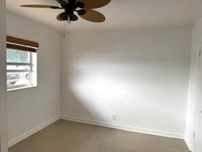 4500 N Flagler Dr in West Palm Beach, FL - Foto de edificio - Building Photo