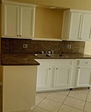 2010 Bunzel St in Houston, TX - Building Photo - Building Photo