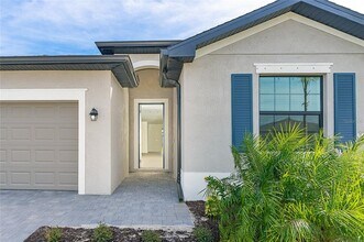 1745 Saddlewood Cir in Port Charlotte, FL - Foto de edificio - Building Photo