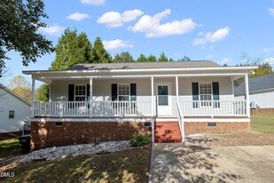 1224 Grovewood Dr in Clayton, NC - Building Photo