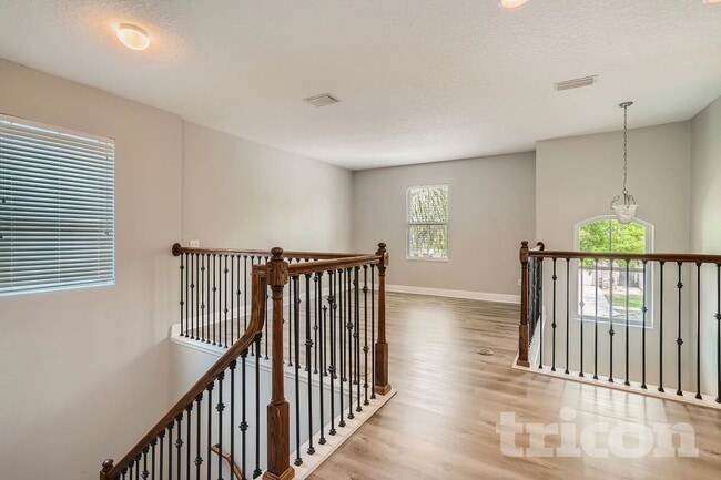 7982 Camden Woods Dr in Tampa, FL - Building Photo - Building Photo