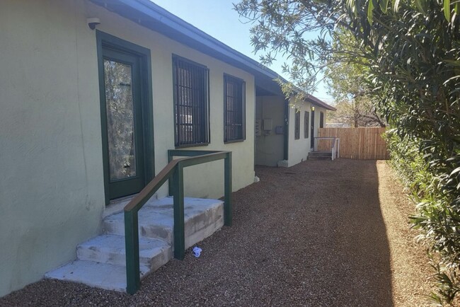 103 W Kelso St, Unit Kelso