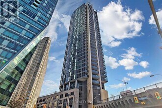 1 The Esplanade in Toronto, ON - Building Photo - Building Photo