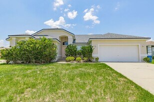 245 Cloverdale Rd in Winter Haven, FL - Building Photo