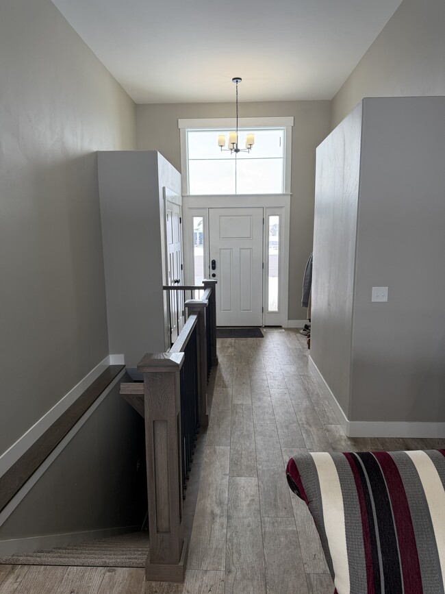 240 N 4239 E in Rigby, ID - Foto de edificio - Building Photo