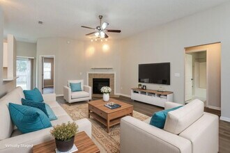 3762 Maddie Ln in Jacksonville, FL - Foto de edificio - Building Photo