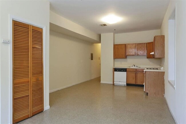 203 Academy St in Jersey City, NJ - Building Photo - Building Photo