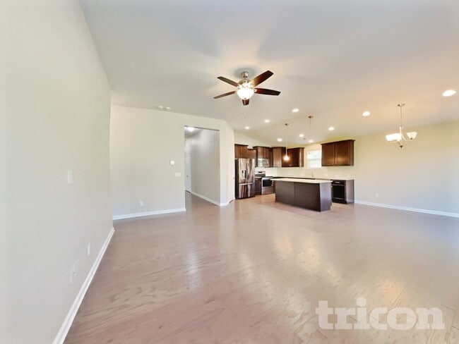 64 Crew Clb Ct in Clayton, NC - Foto de edificio - Building Photo