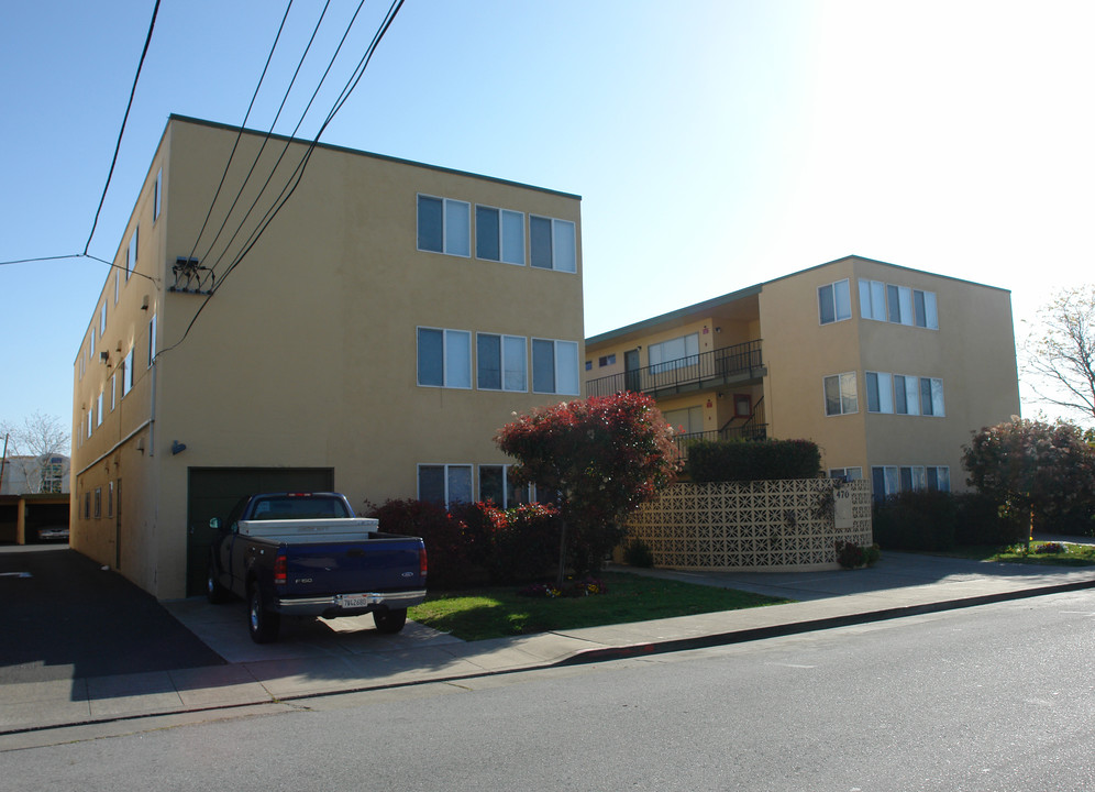 470 Idaho St in San Mateo, CA - Building Photo