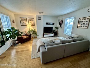 305 Nelson Ave in Saratoga Springs, NY - Building Photo - Building Photo