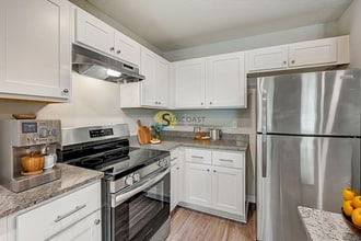 1510 Yelford Cir in Jacksonville, FL - Building Photo - Building Photo