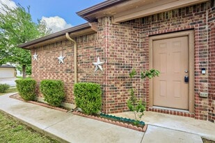 12307 Waterford Run Way in Manor, TX - Building Photo