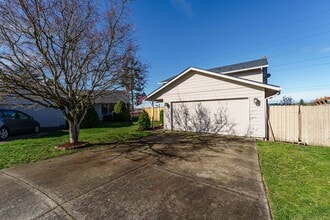 5014 NE 152nd Ct in Vancouver, WA - Building Photo - Building Photo