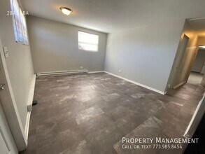 2208 Hebron Ave in Zion, IL - Building Photo - Building Photo