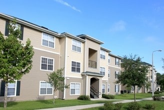 Whispering Oaks in Starke, FL - Building Photo - Building Photo