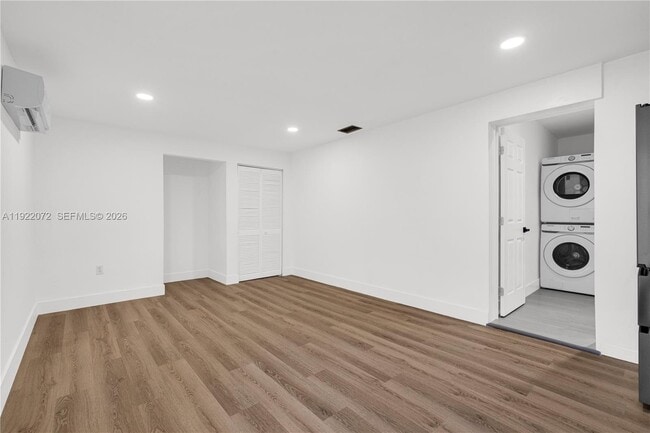 4701 SW 104th Ct in Miami, FL - Foto de edificio - Building Photo