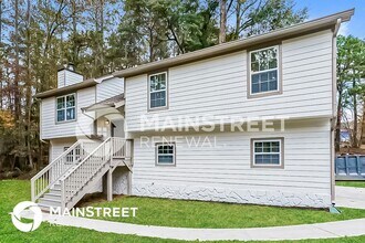 6390 Snowden Dr in College Park, GA - Building Photo - Building Photo