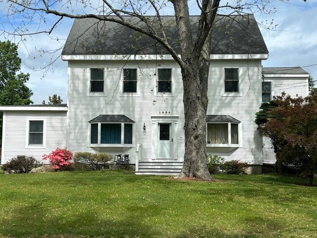 property at 1850 Salem St