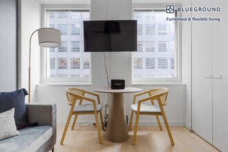 70 W 45th St, Unit FL28-ID1127 in New York, NY - Building Photo - Building Photo