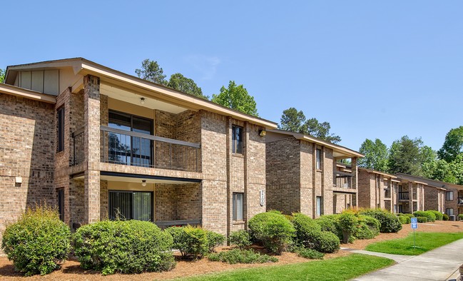 Woodcrest in Augusta, GA - Building Photo - Building Photo