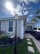 22851 Windsor Wood Ct in Boca Raton, FL - Building Photo - Building Photo
