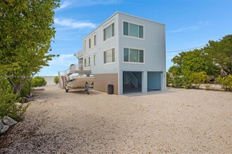 1122 Coates Ln in Cudjoe Key, FL - Building Photo - Building Photo