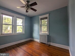 951 Park Ave in Collingswood, NJ - Building Photo - Building Photo