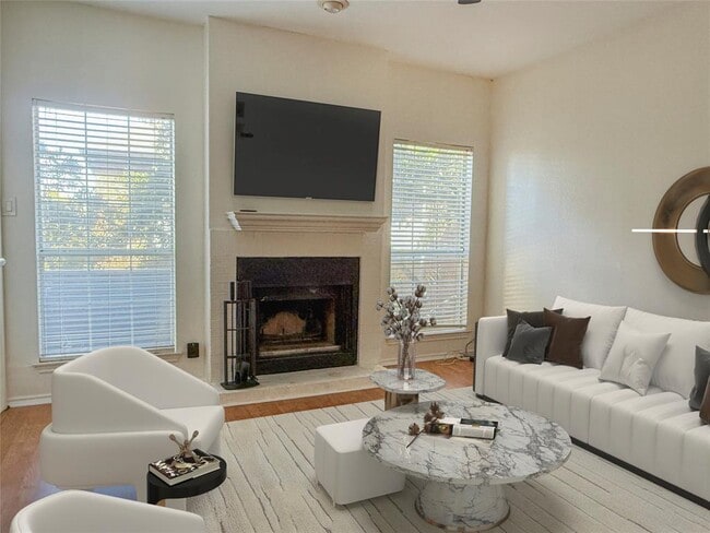 700 S 1st St in Austin, TX - Building Photo - Building Photo