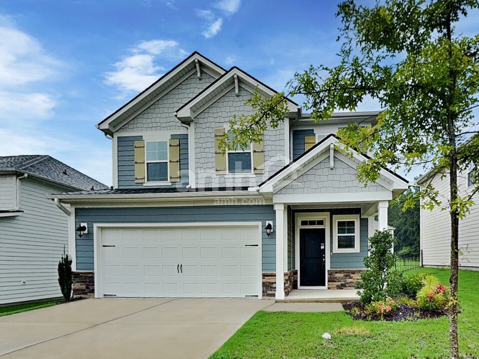 3264 Brierhill Rd in New Hill, NC - Foto de edificio