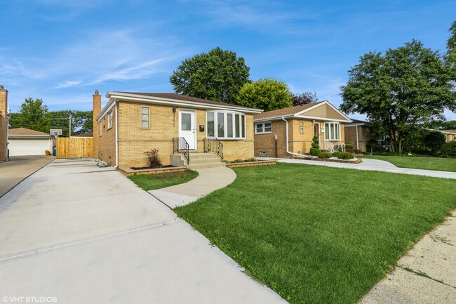 property at 3671 Sarah St