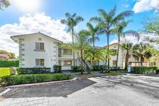 1831 NW 94th Ave in Coral Springs, FL - Building Photo