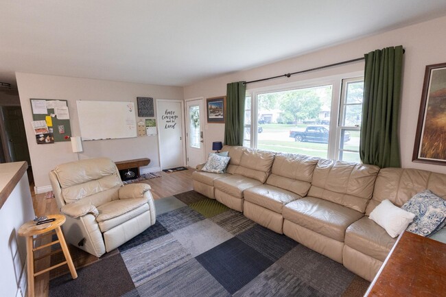 1706 Clark Ave in Ames, IA - Building Photo - Building Photo
