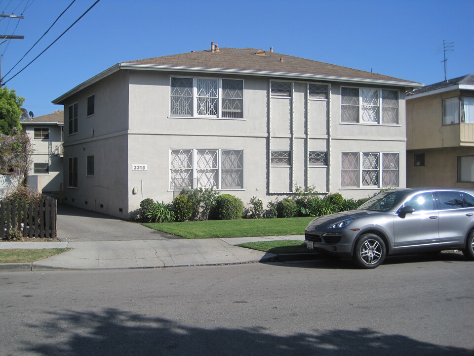 Durango Apartments in Los Angeles, CA - Building Photo