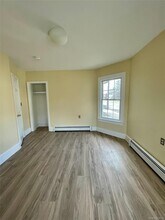 46 E Market St in Red Hook, NY - Building Photo - Building Photo