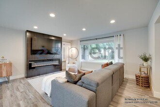 14046 Meridian Ave N in Seattle, WA - Building Photo - Building Photo