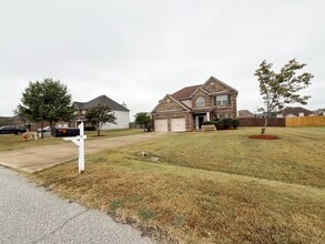 11 Utah St in Fort Mitchell, AL - Foto de edificio - Building Photo