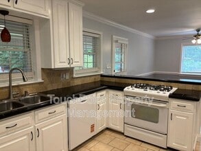 6515 Randy Dr in Charlotte, NC - Building Photo - Building Photo