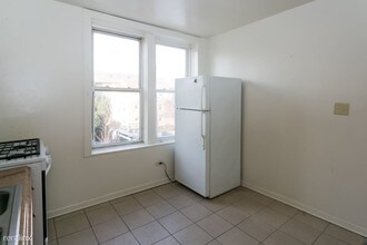 2612 W 25th St-Unit -Unit 2R in Chicago, IL - Building Photo - Building Photo