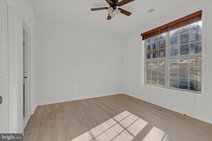 22550 Cambridgeport Square in Ashburn, VA - Building Photo