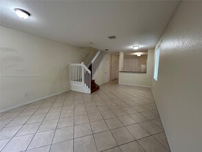 1924 Alamanda Way in Riviera Beach, FL - Building Photo - Building Photo