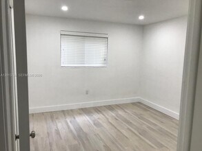 9401 SW 64th Terrace in Miami, FL - Building Photo - Building Photo