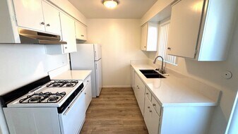 Ranchouse Apartments *$500 Off* in El Cajon, CA - Building Photo