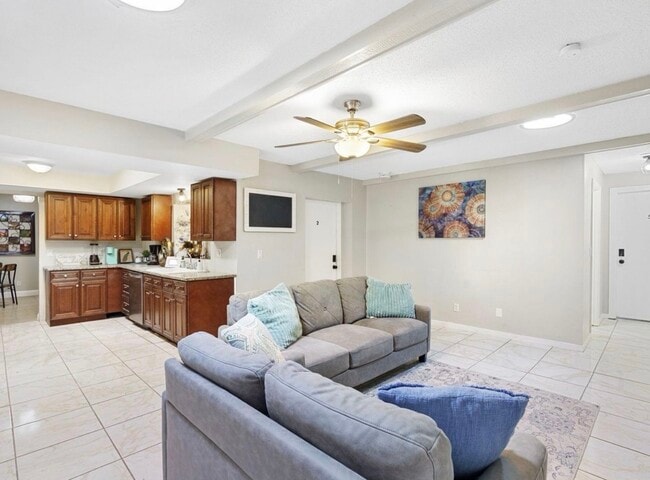 22 Flamingo Dr in Palm Coast, FL - Building Photo - Building Photo