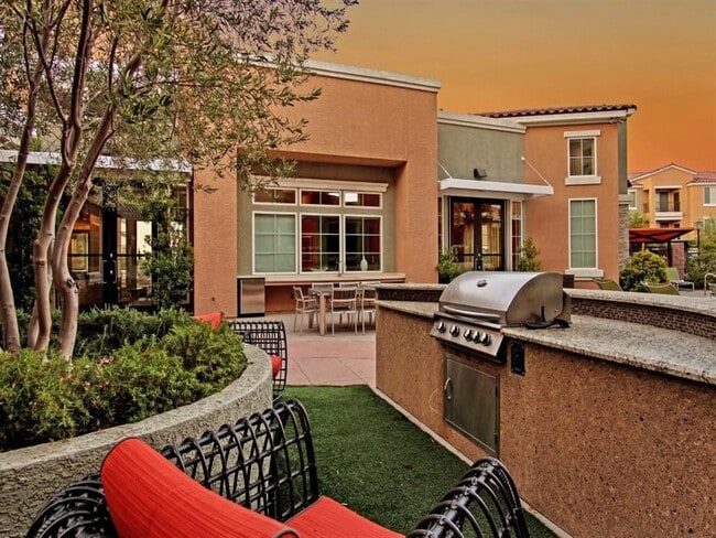 Miro at the Parc in Henderson, NV - Foto de edificio - Building Photo